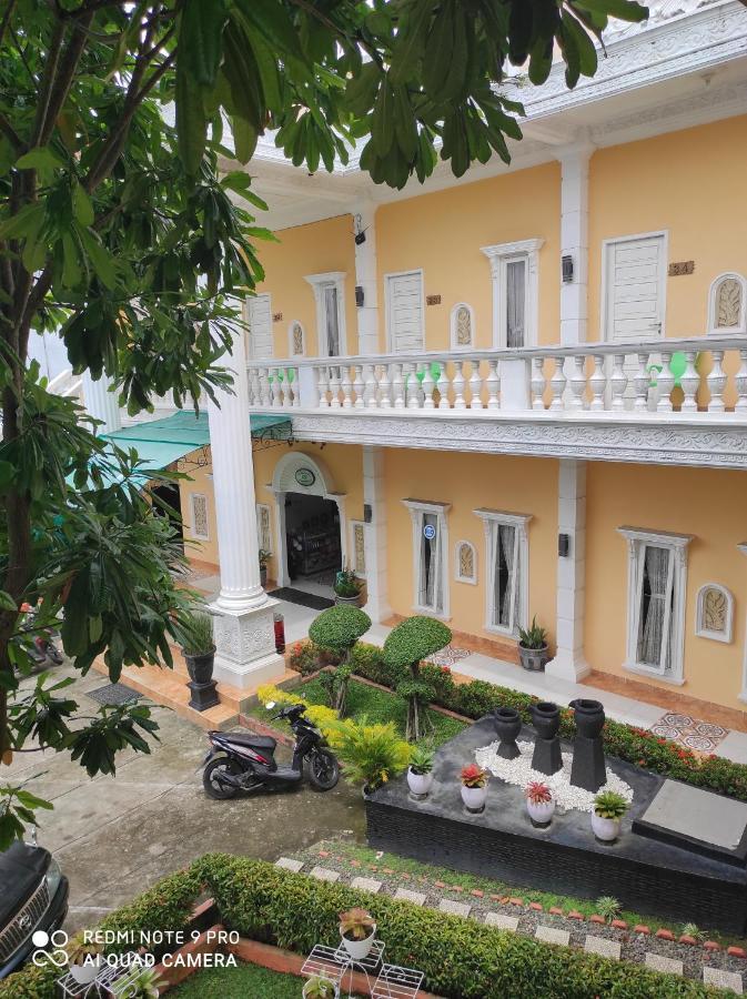 Hotel Nayora Prabumulih Perabumulih Exterior foto